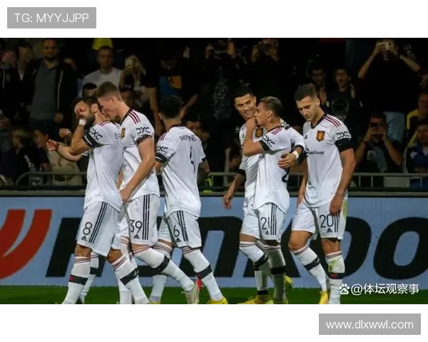 诺维奇足球俱乐部历史辉煌与现状发展分析:从黄绿军到英超竞逐者 诺维奇足球俱乐部历史辉煌与现状发展分析:从黄绿军到英超竞逐者