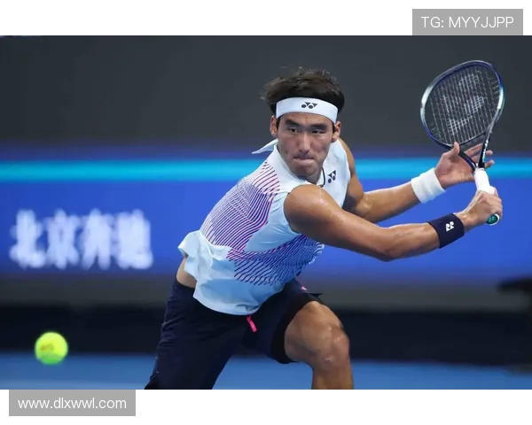 中国网球公开赛男单决赛精彩上演 新星战胜老将夺冠成就职业生涯新高 中国网球公开赛男单决赛精彩上演 新星战胜老将夺冠成就职业生涯新高