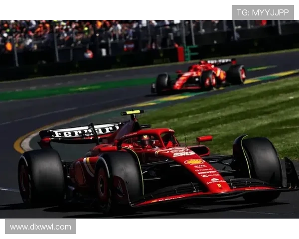F1赛季精彩回顾：车队争夺激烈 法拉利与梅赛德斯的巅峰对决