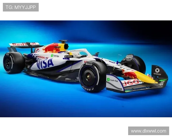 F1赛季最新动态：车队竞争激烈 新技术引领赛道革新