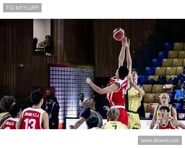 中国男篮逆袭成功战胜澳大利亚 重返奥运资格赛强势之路